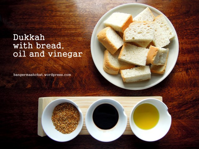 Dukkah with bread oil and vinegar