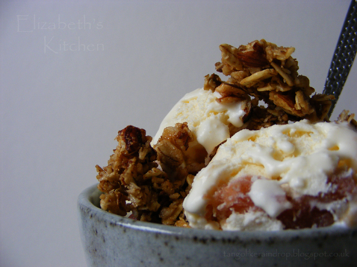 rhubarb ripple ice cream