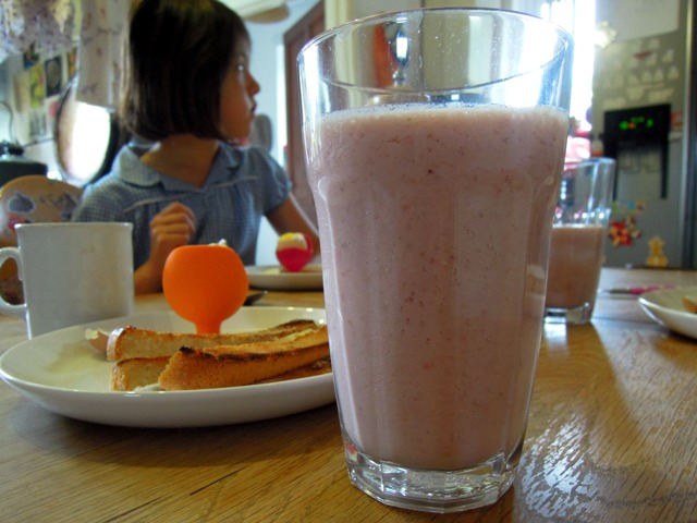 Strawberry super smoothie