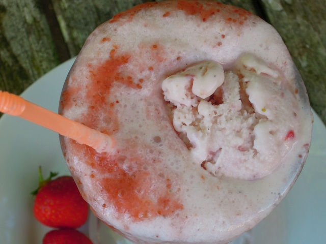Strawberry and Rose Ice Cream Soda 4