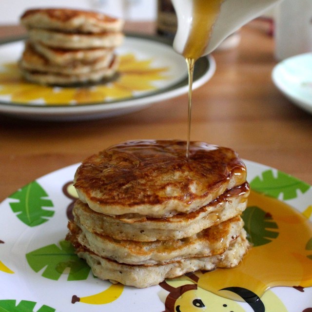 vegan banana oat pancakes-8