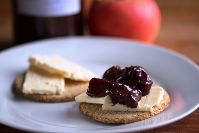 chocolate apple and blackberry chutney2