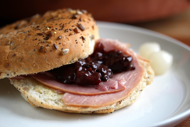 chocolate apple and blackberry chutney3